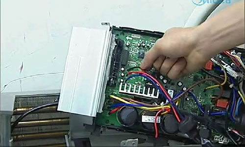 铁门关美的空调电话是多少